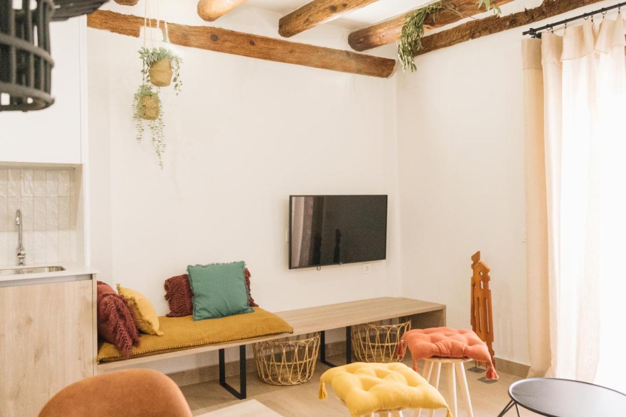 Apartaments La Rambla - Arbequina - 6 Persones Cornudella de Montsant ภายนอก รูปภาพ