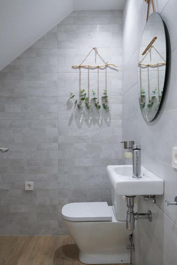 Apartaments La Rambla - Arbequina - 6 Persones Cornudella de Montsant ภายนอก รูปภาพ