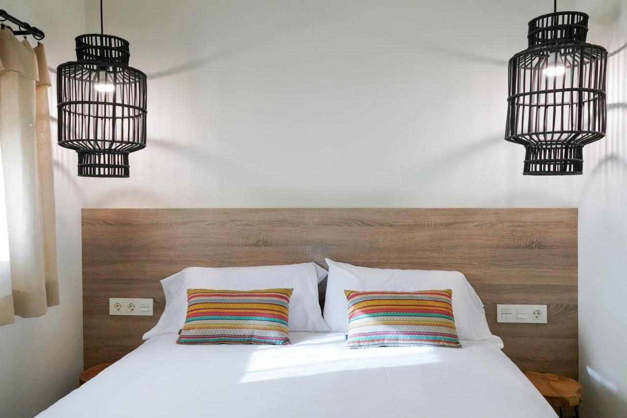 Apartaments La Rambla - Arbequina - 6 Persones Cornudella de Montsant ภายนอก รูปภาพ